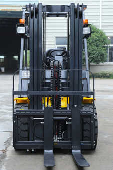 Eléctrica de 4 ruedas 2024  UN Forklift FL25T-NJX2 (4)