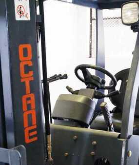 Diesel Forklifts 2025  Octane FD40S (8)