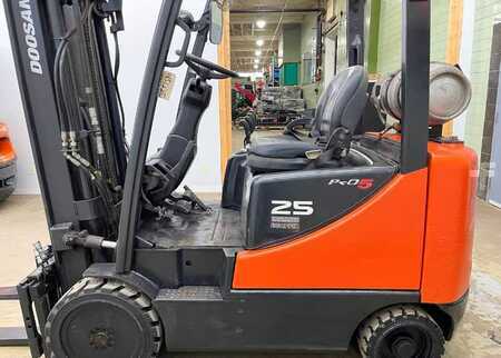 Propane Forklifts 2012  Doosan GC25E-5 (2)