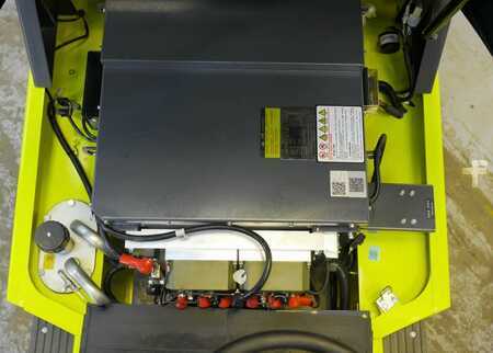 Eléctrica de 4 ruedas 2024  Lift Hero CPD30 (9)