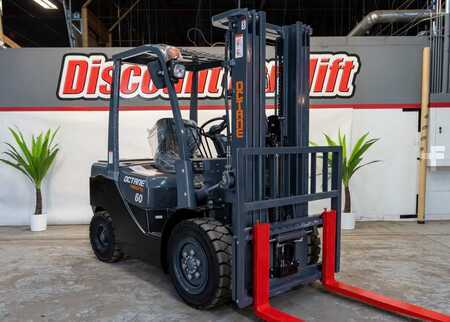 Carretilla elevadora diésel 2024  Octane FD30S (3)