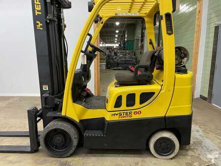 4 Wheels 2008  Hyster S60FT (2)