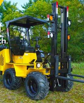 Rough Terrain Forklifts 2024  Hummerbee XRT (1) 