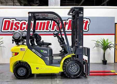 Propane Forklifts 2024  Lift Hero LG25GLT (1)