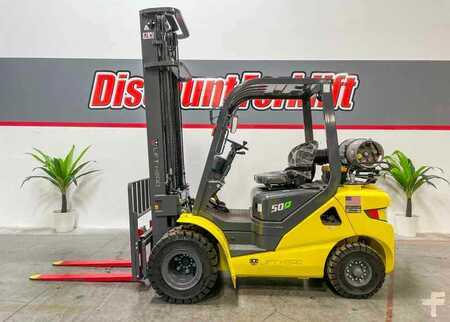 Propane Forklifts 2024  Lift Hero LG25GLT (2)