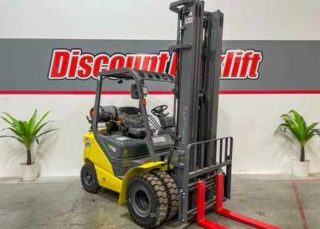 Propane Forklifts 2024  Lift Hero LG25GLT (5)