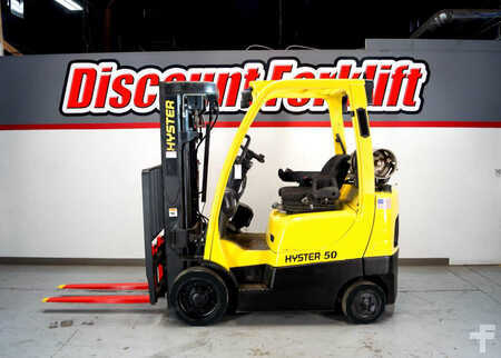 Propane Forklifts 2017  Hyster S50FT (2)