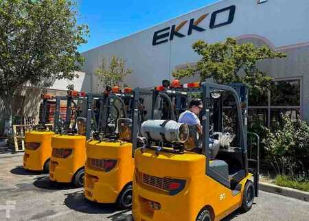 Propane Forklifts 2025  Ekko EK30SLP (2)