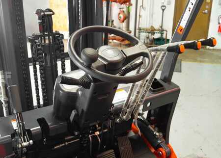 Carretilla elevadora diésel 2024  Octane FD20 (9)