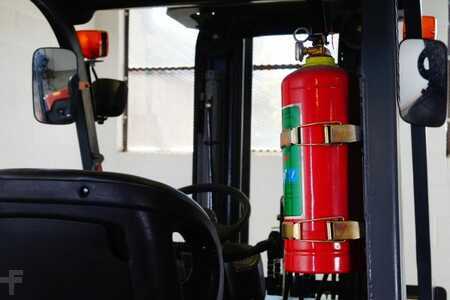 Carretilla elevadora diésel 2025  Octane FD25 (9)