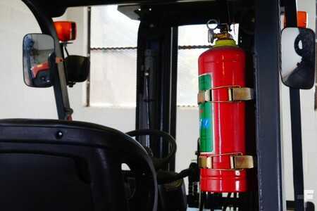 Carretilla elevadora diésel 2025  Octane FD25 (9)