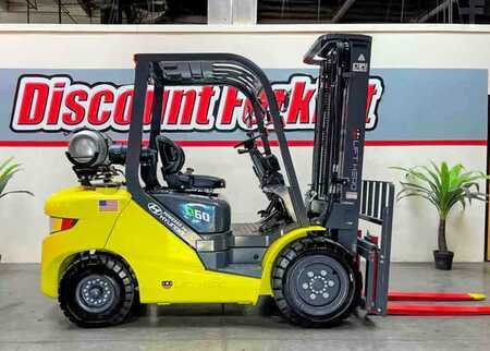 Propane Forklifts 2024  Lift Hero LG30GLT (1)