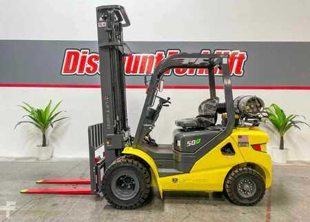 Propane Forklifts 2024  Lift Hero LG25GLT (2)
