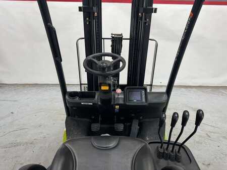 Propane Forklifts 2024  Clark S25CL (9)