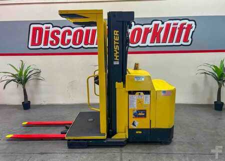 Horizontal order picker 1995  Hyster R30ES (2)