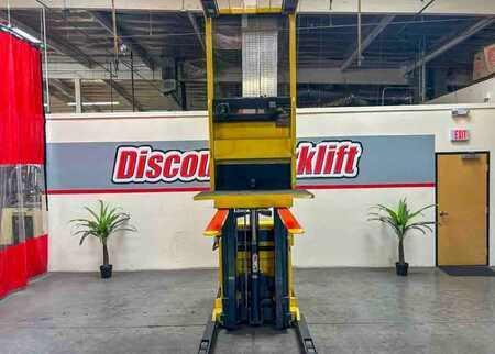Horizontal order picker 1995  Hyster R30ES (9)