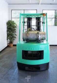 Propane Forklifts 1996  Mitsubishi FGC30 (4)
