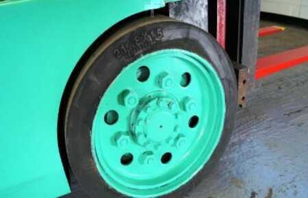 Propane Forklifts 1996  Mitsubishi FGC30 (8)