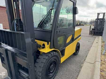 Diesel Forklifts 2017  Yale GDP110VX (3)