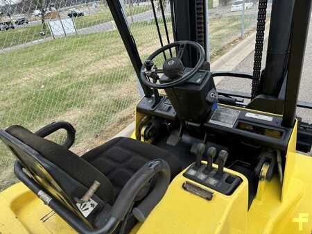 Propane Forklifts 2000  HOIST F160 (7)