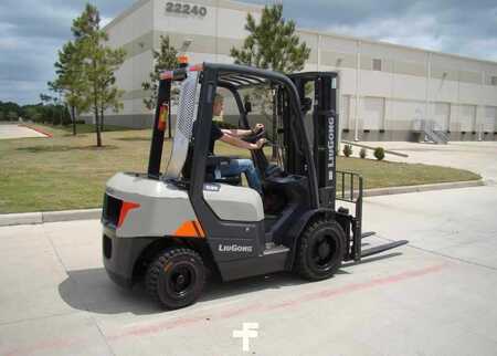 Diesel Forklifts 2025  LiuGong CLG2025H (3)