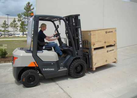 Diesel Forklifts 2025  LiuGong CLG2035H (1)