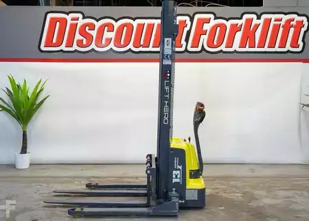Apilador eléctrico 2025  Lift Hero CL1335GHY (2)
