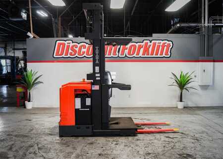 Horizontal order picker 2010  Toyota 7BPUE15 (1)