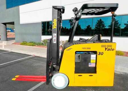 Apilador conductor incorporado 2017  Yale ESC030AD (2)