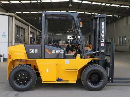 Diesel Forklifts 2025  LiuGong CLG2070H (4)