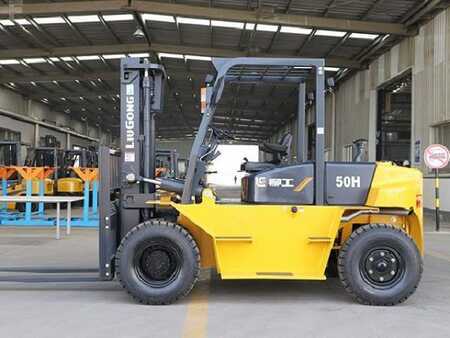Diesel Forklifts 2025  LiuGong CLG2070H (3)