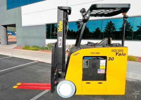Apilador conductor incorporado 2020  Yale ESC030AD (2)