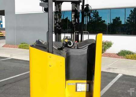 Apilador conductor incorporado 2020  Yale ESC030AD (4)