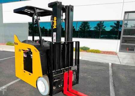 Apilador conductor incorporado 2020  Yale ESC030AD (5)