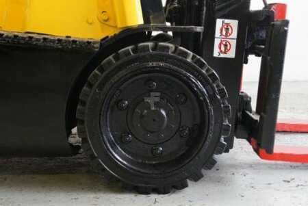 Propane Forklifts 2007  Hyster S40FTS (5)