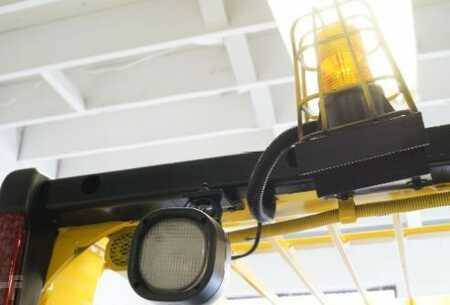 Propane Forklifts 2007  Hyster S40FTS (8)