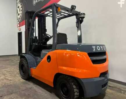 Carretilla elevadora diésel 2018  Toyota 8FD50U (3)