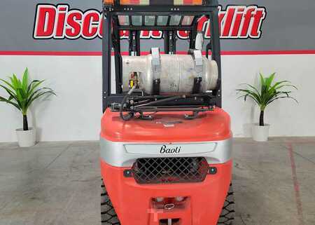 Montacargas GLP - Linde KBG30 (4)