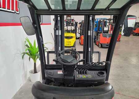 Montacargas GLP - Linde KBG30 (9)