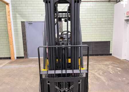 Carretilla elevadora GLP 2015  Yale GC070VX (7)