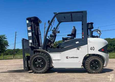 Carretilla elevadora diésel 2025  LiuGong CLG2040H (2)