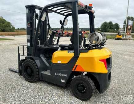 Carretilla elevadora GLP 2025  LiuGong CLG2025G-LP (8)