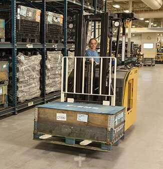 Stackers stand-on 2019  Yale ESC040AD (7)
