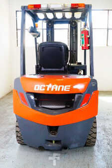Carretilla elevadora diésel 2025  Octane FD40 (3)