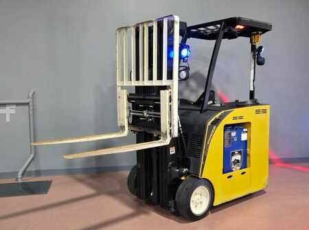 Stackers stand-on 2018  Yale ESC040AD (3)