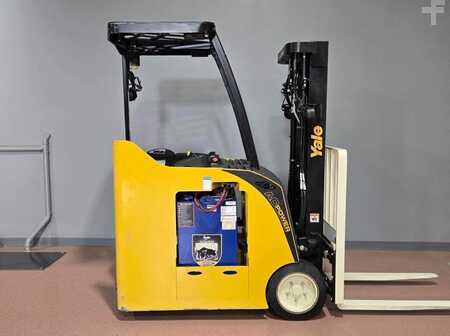 Stackers stand-on 2018  Yale ESC040AD (9)