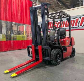 Propane Forklifts - Kalmar P50 (4)