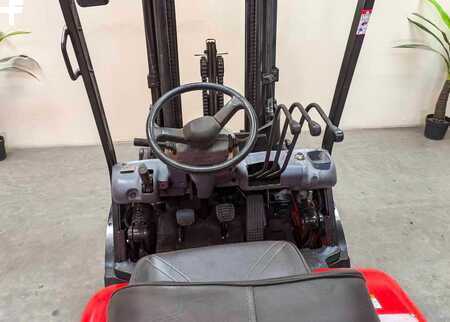 Propane Forklifts - Kalmar P50 (9)