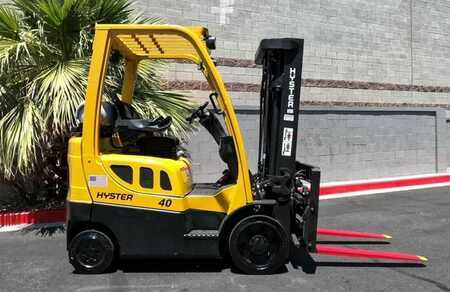 Propane Forklifts 2019  Hyster S40FTS (1)