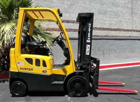 Propane Forklifts 2019  Hyster S40FTS (1)